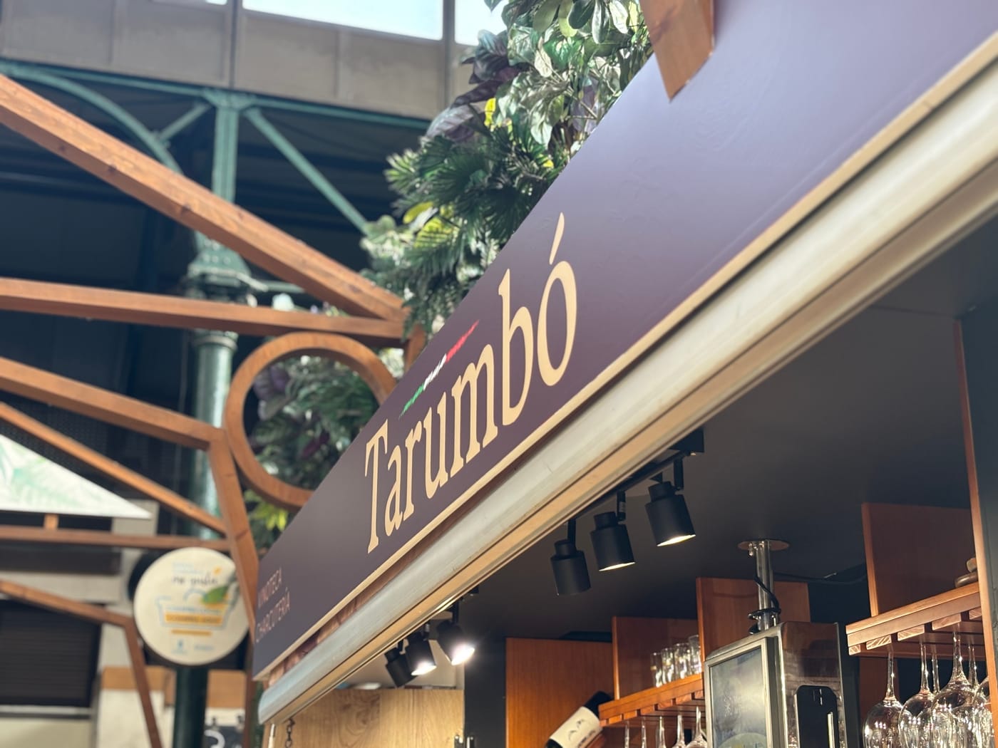El puesto de Tarumbó en el Mercado del Puerto